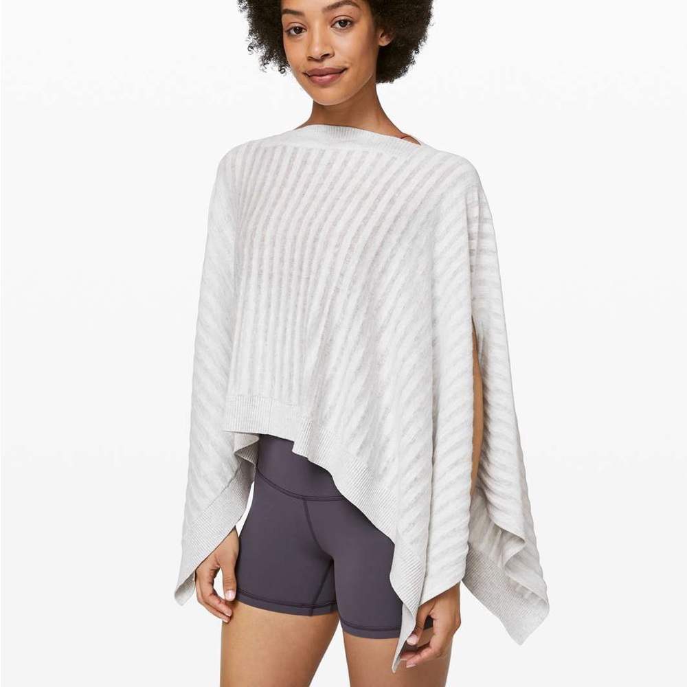 Lululemon Forward Flow Poncho - one size - heathered core ultra light grey